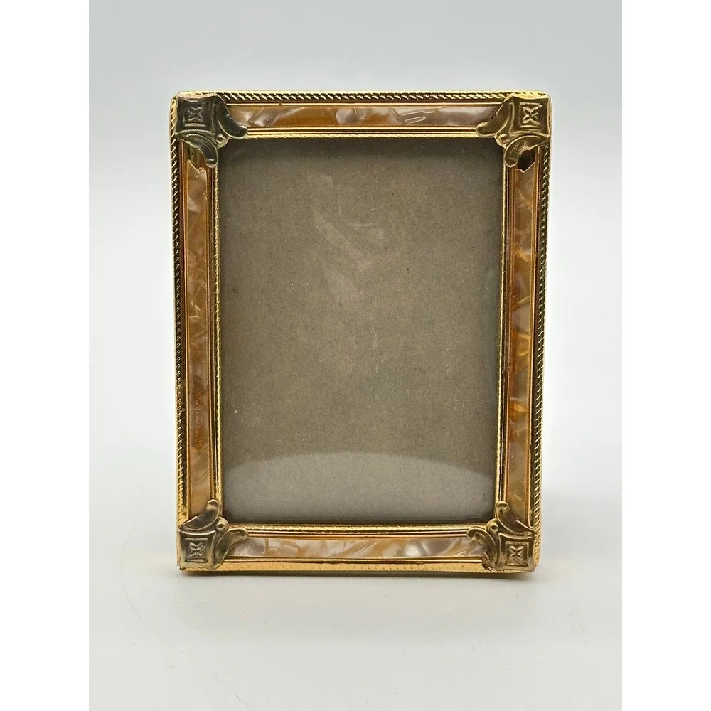 Vintage Mother of Pearl Gold Tone Picture Frame Hollywood Regency Ornate 4x3